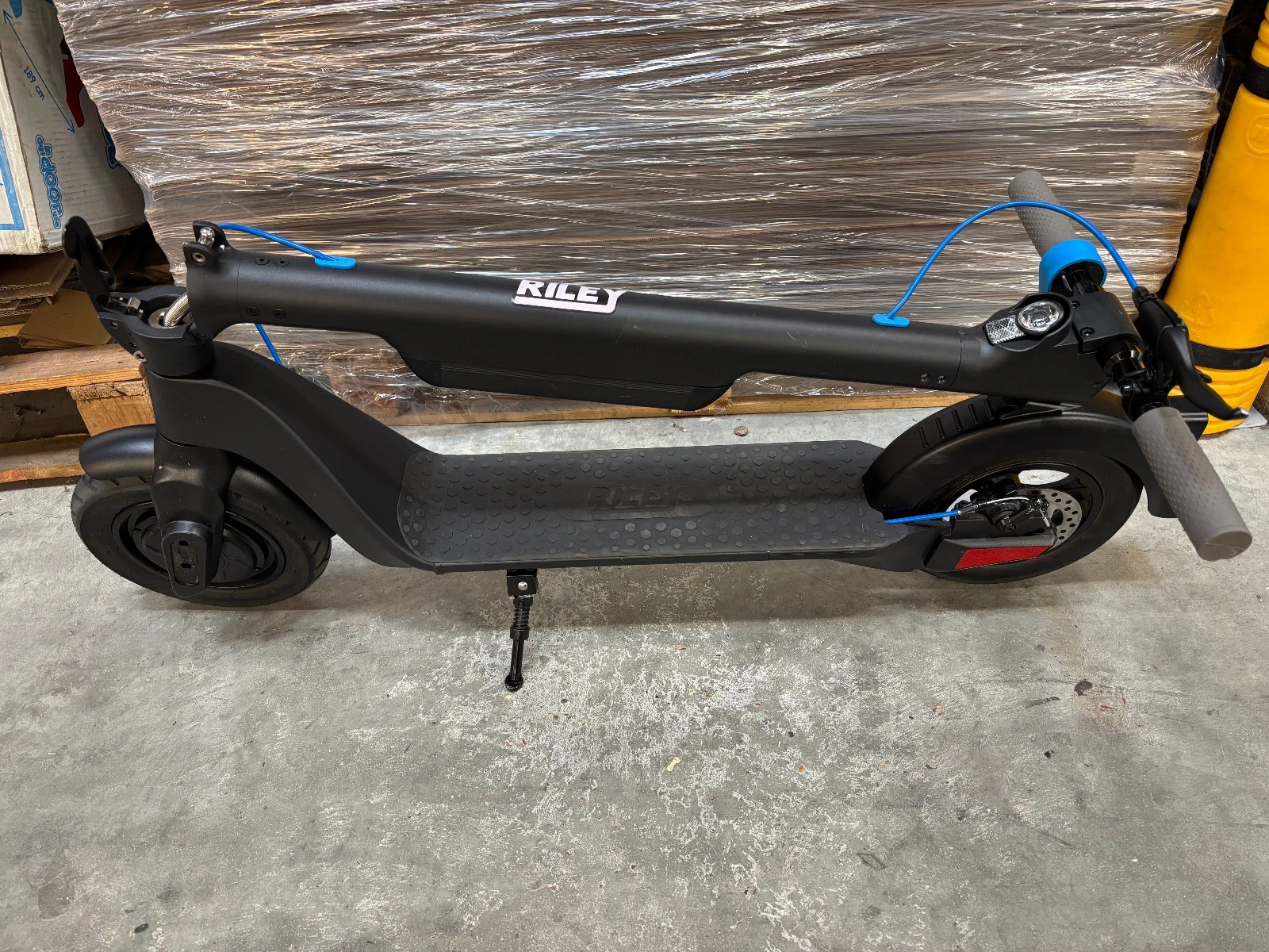 adult electronic scooter